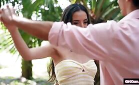 GIRLCUM Young Sasha Tatcha Orgasms On First Date