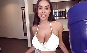 Surprise Birthday Sex With Hot Stepmom